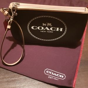 COACH HORSE & CARRIAGE MEDIUM WRISTLET